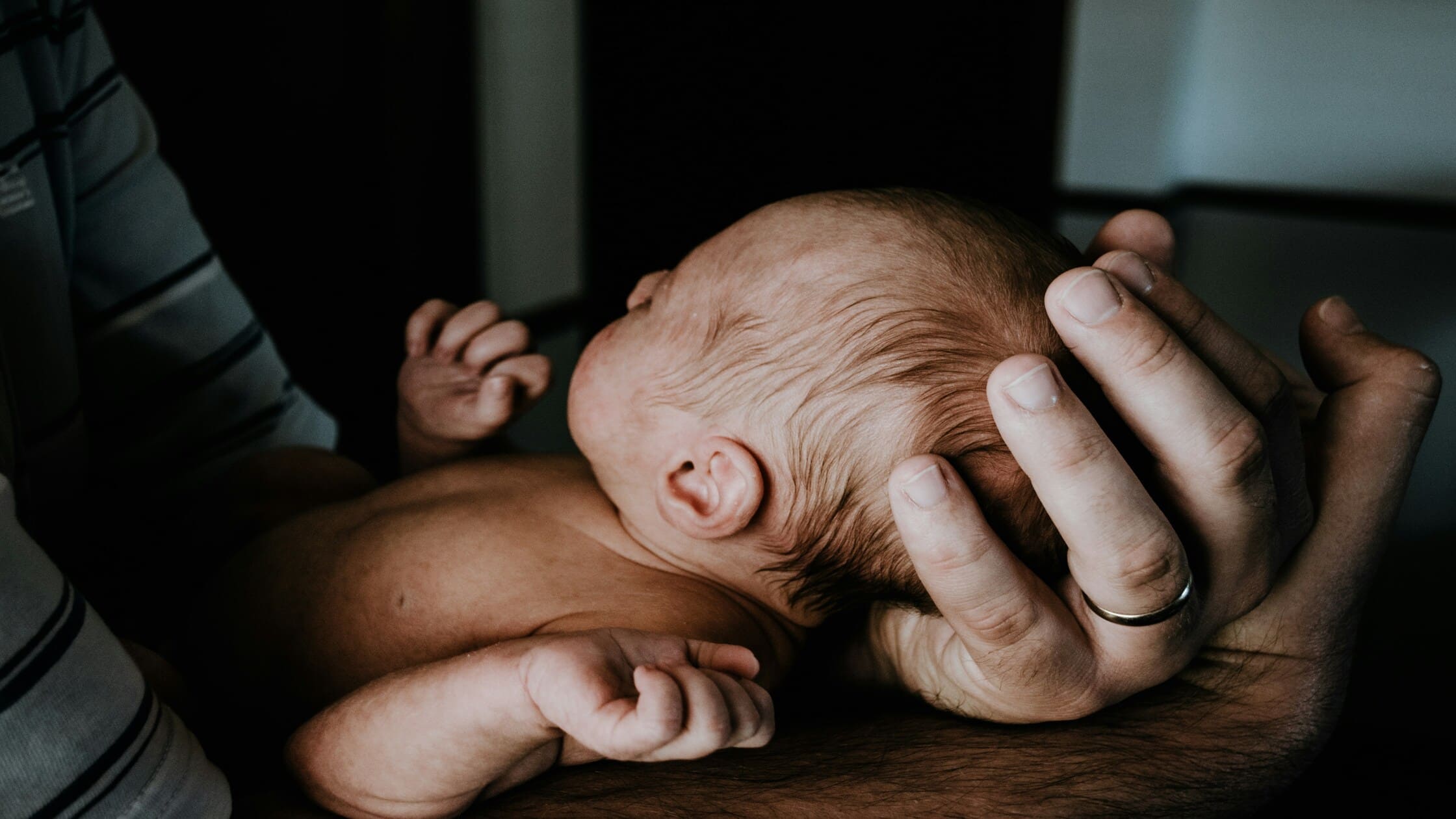 Ảnh hưởng của việc mọc răng đến thói quen ngủ và giấc ngủ của bé.