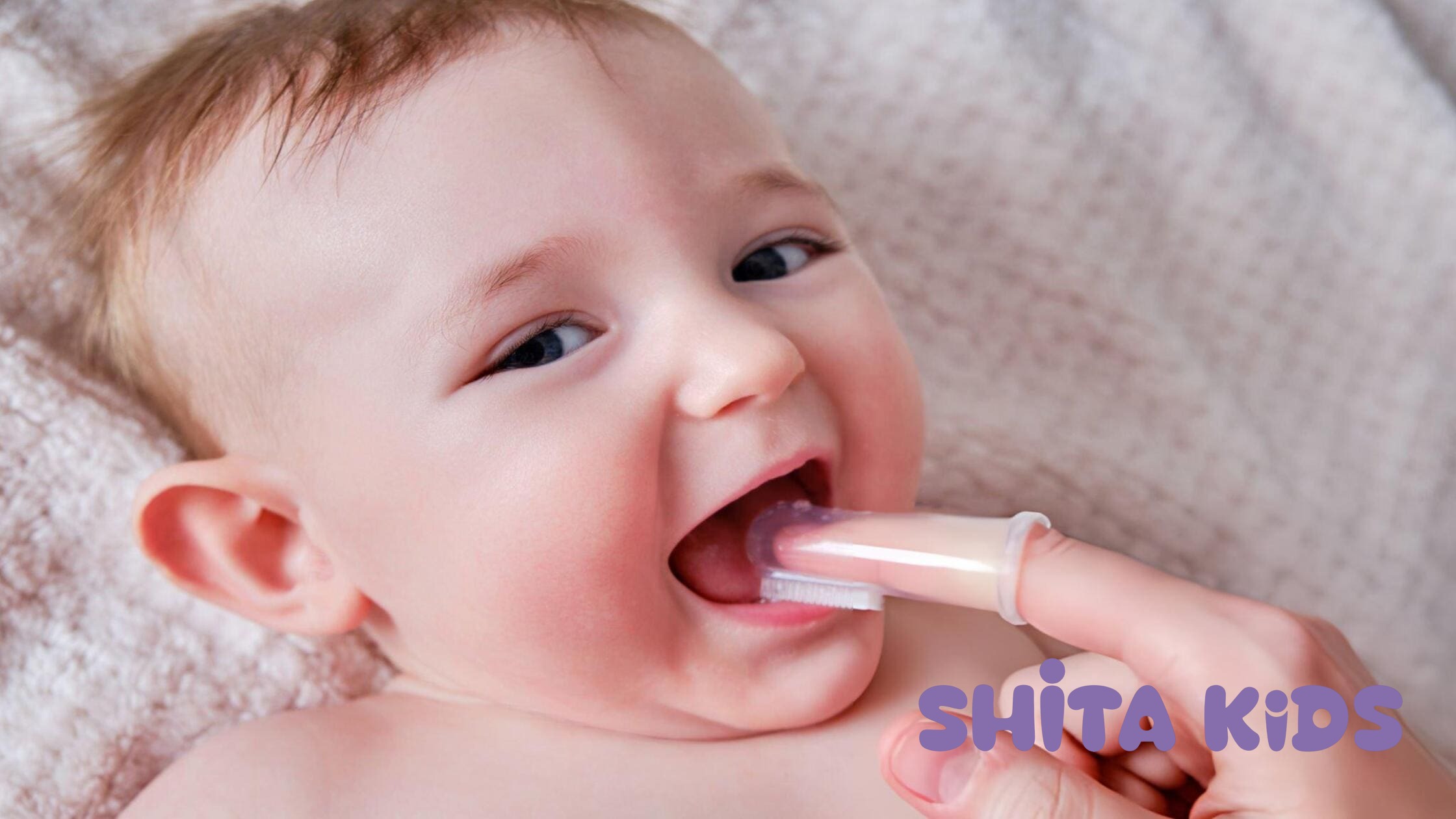 Tại sao gạc tẩm dịch y tế an toàn hơn phương pháp dân gian trong việc trị nấm miệng.