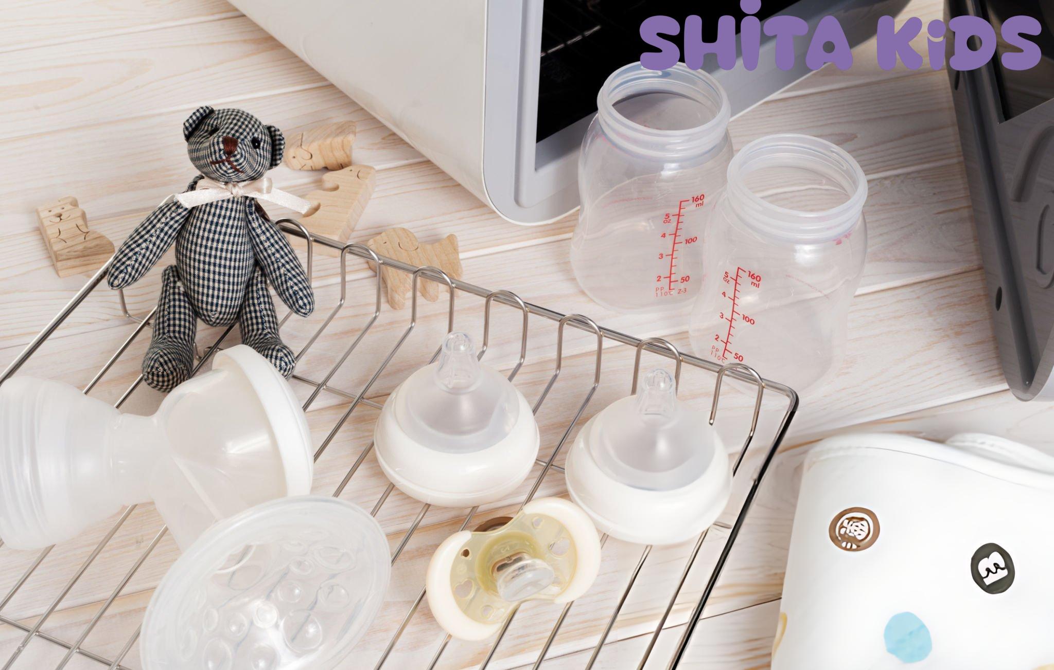 Hướng dẫn kiểm tra độ sạch kin kít của bình sữa sau khi rửa để đảm bảo không còn nhờn rít.