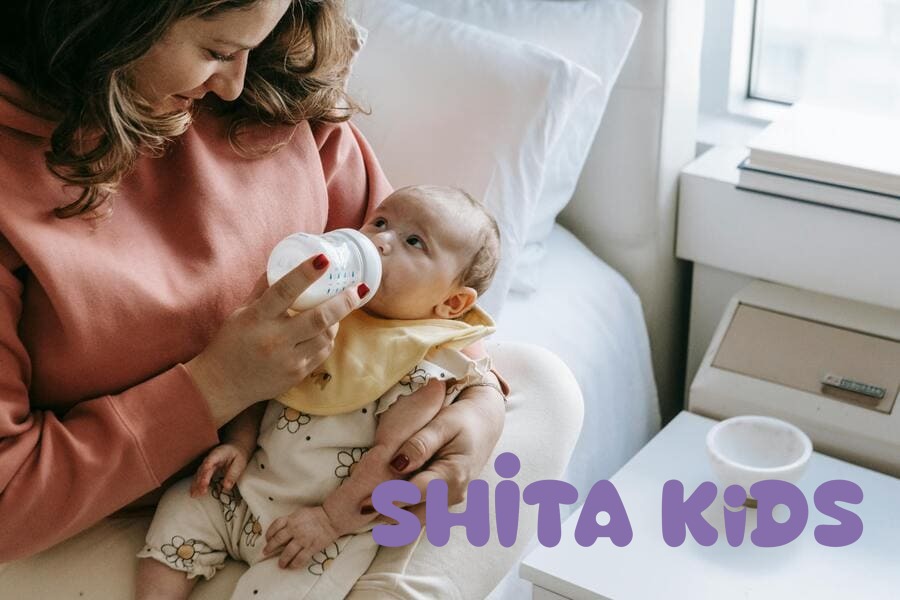cách tập bé bú bình cho người khác cho bú