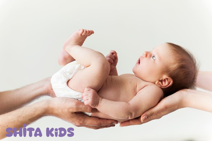 Tummy time cho bé sơ sinh — bài tập nền tảng giúp bé biết lật nhanh hơn